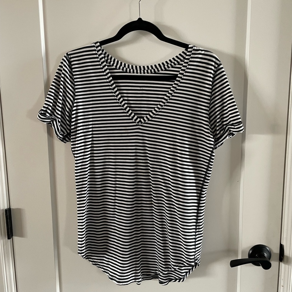 Lululemon T-shirt